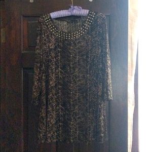 Citiknits stretchy tunic with gold metal decoation